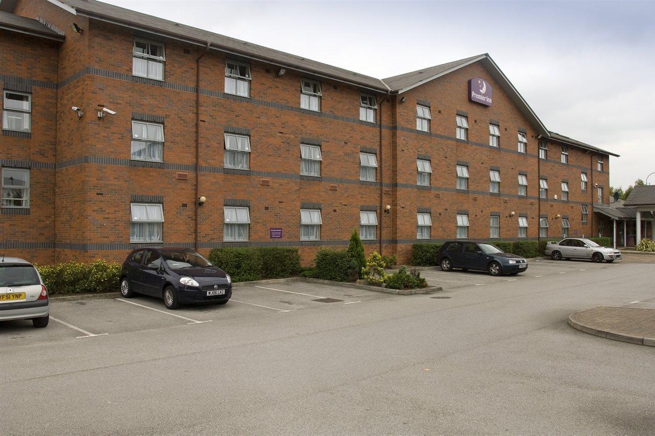 Premier Inn Sheffield Arena Exterior foto