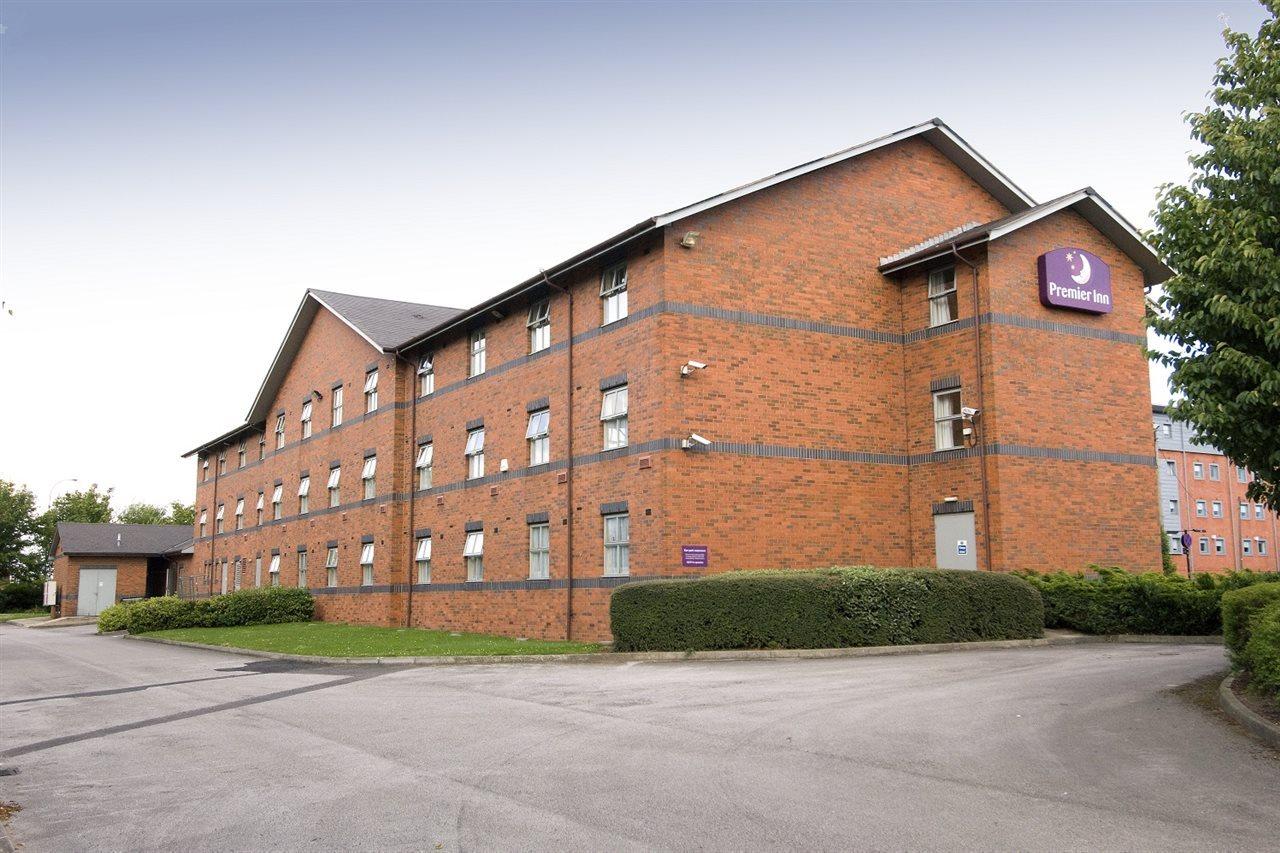 Premier Inn Sheffield Arena Exterior foto