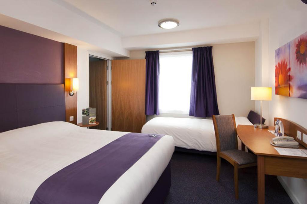 Premier Inn Sheffield Arena Habitación foto